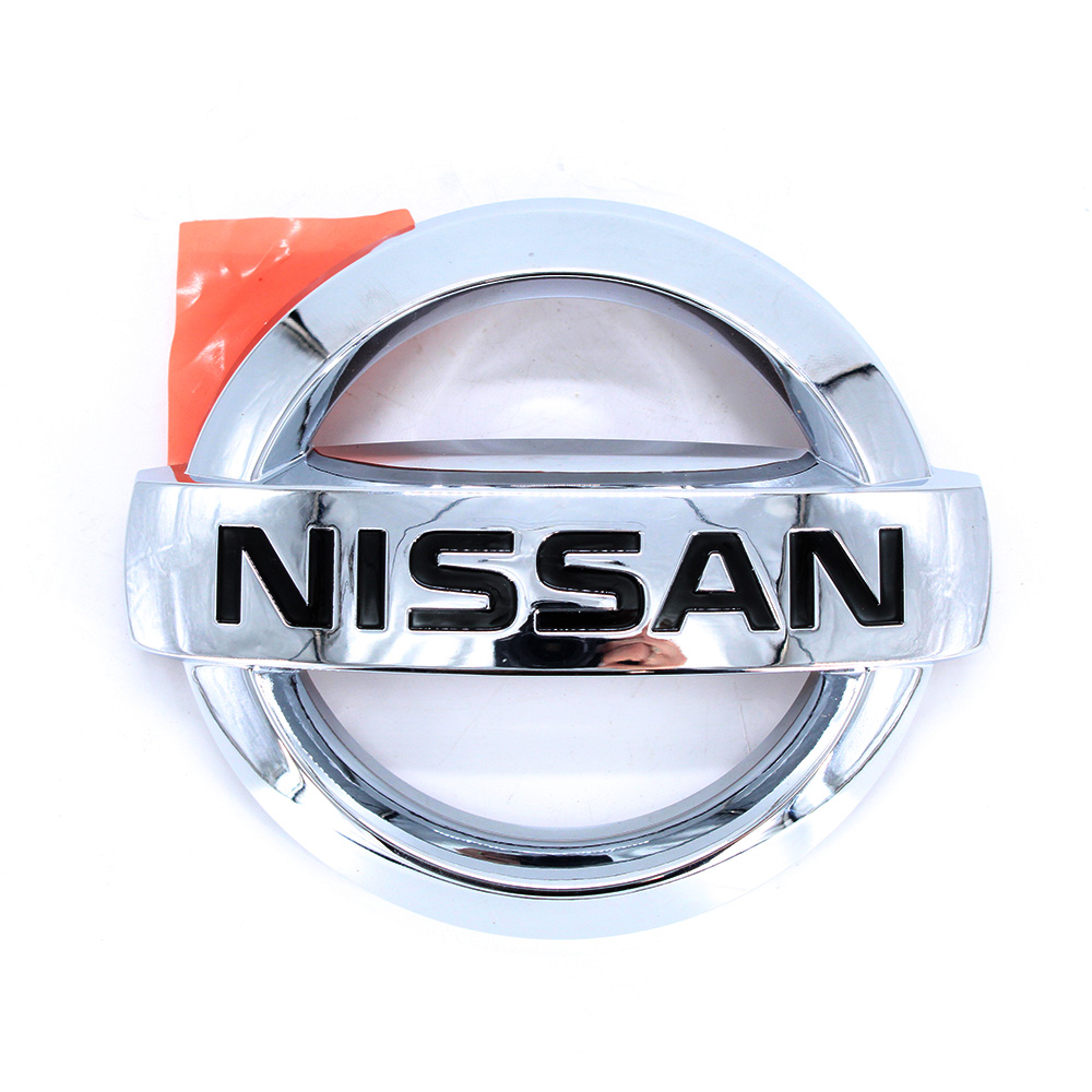 Grille Badge for NISSAN HARDBODY KA20-KA24 LWB/SWB/DC — view 1
